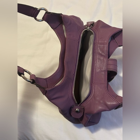 Coach Shoulder Bag - Picture 5 of 8